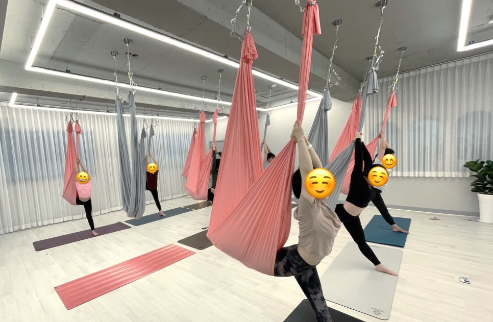 사라요가 플라잉요가 소그룹 수업
