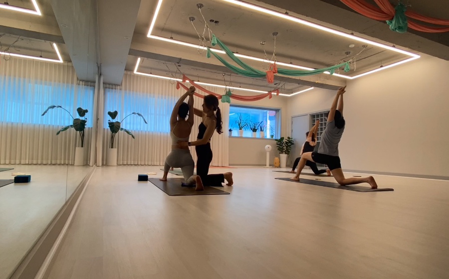 사라요가 원장 런지 자세 얼라인먼트 교정 1:1 지도