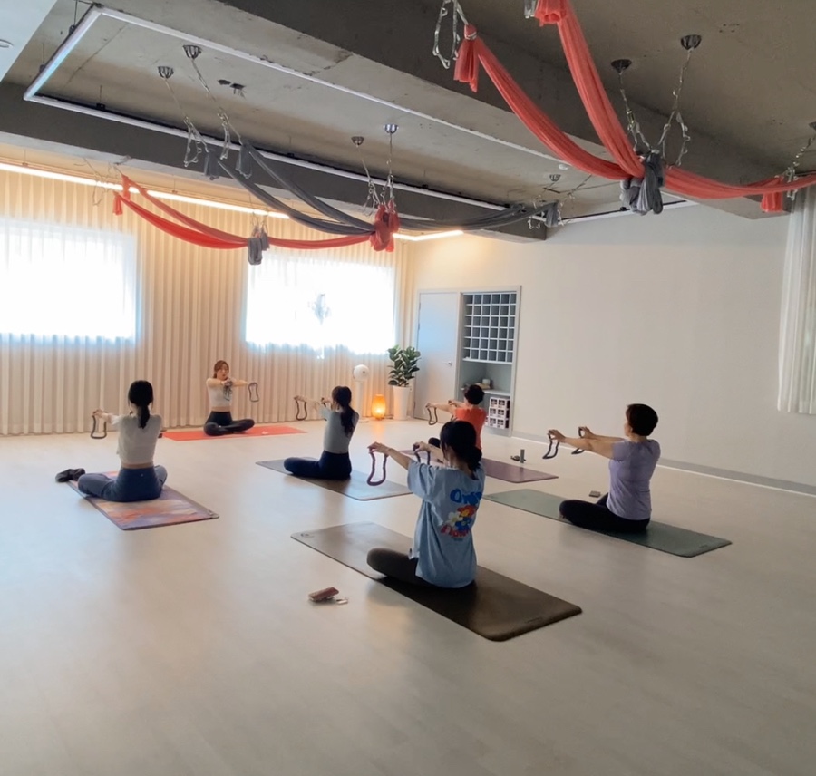 도구를 활용한 올바른 스트레칭 자세